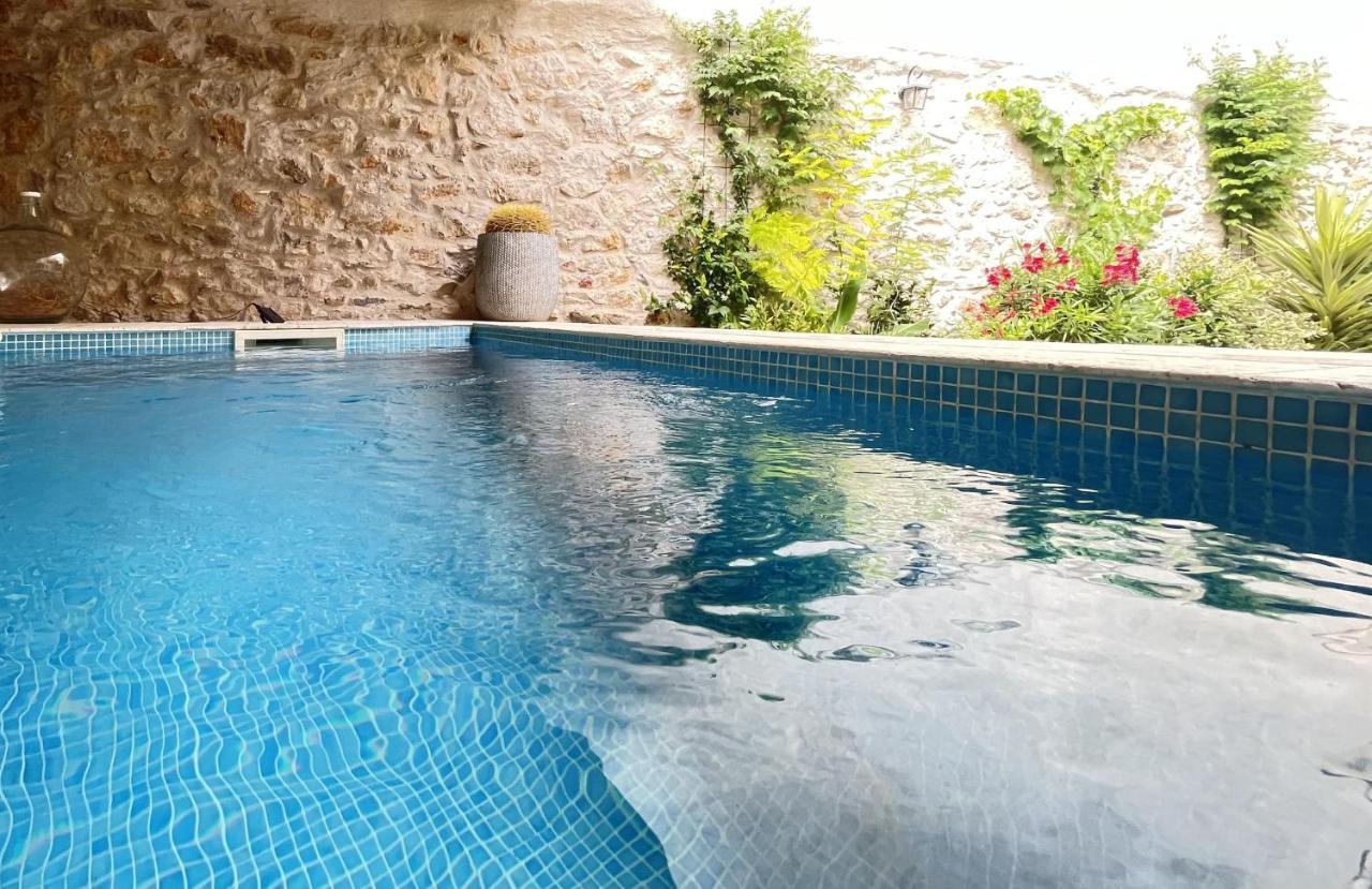 L'Oiseau Bleu Rollier Bed & Breakfast Roubia Exterior foto