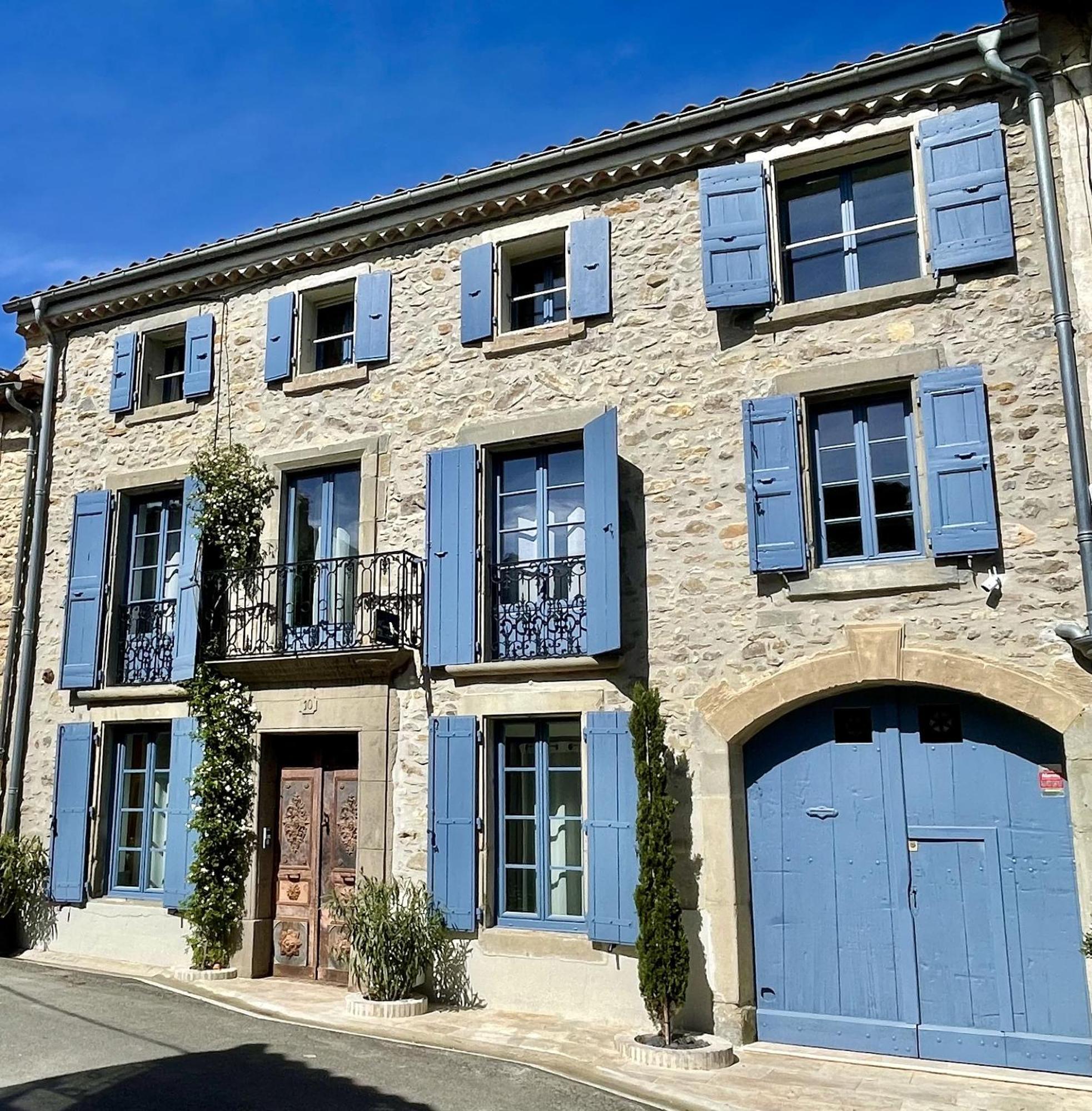L'Oiseau Bleu Rollier Bed & Breakfast Roubia Exterior foto