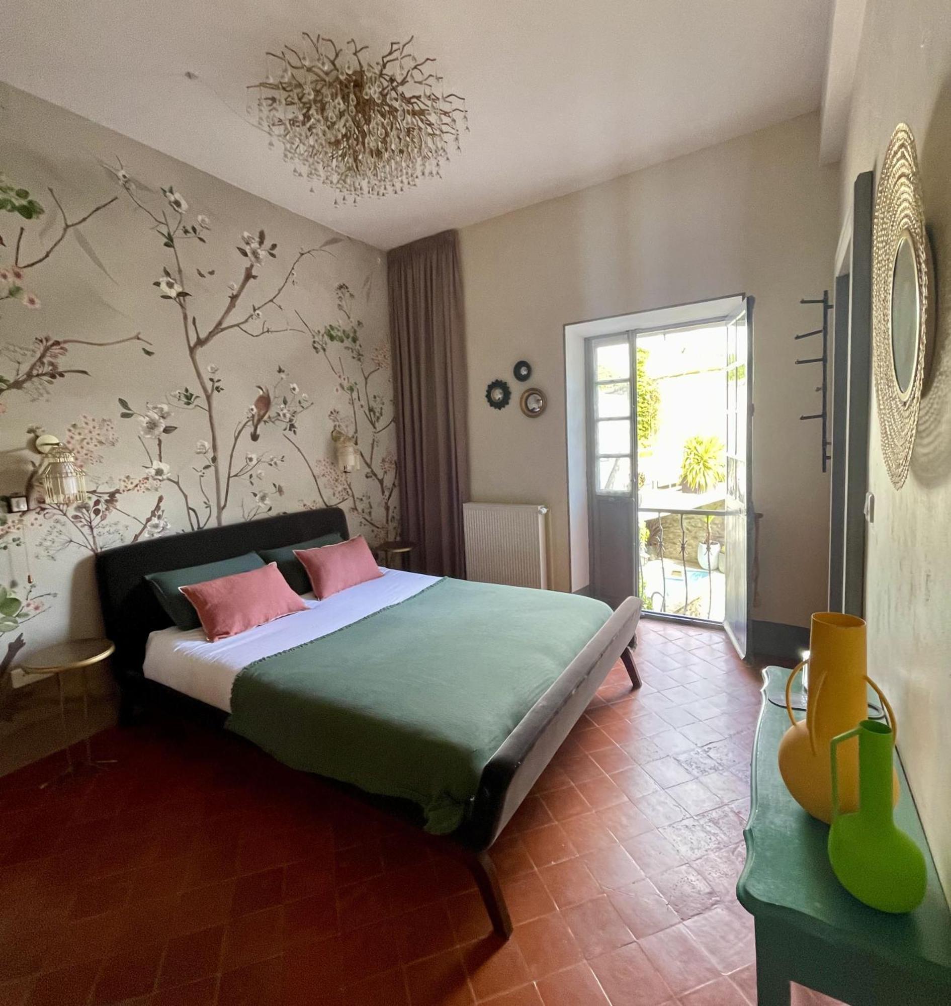 L'Oiseau Bleu Rollier Bed & Breakfast Roubia Exterior foto
